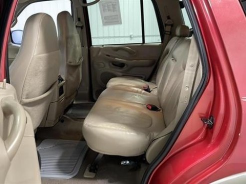 2001 Ford Expedition Eddie Bauer Sport Utility 4D Red, Sioux Falls, SD