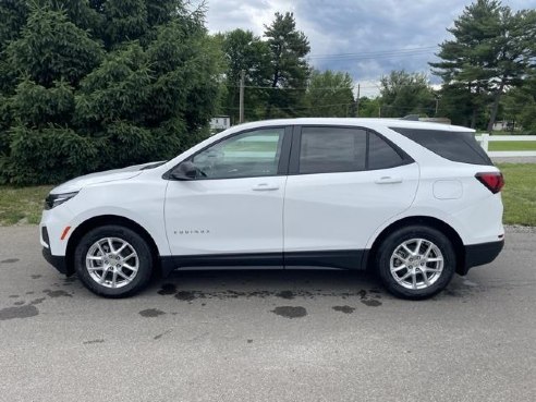 2024 Chevrolet Equinox LS White, Mercer, PA