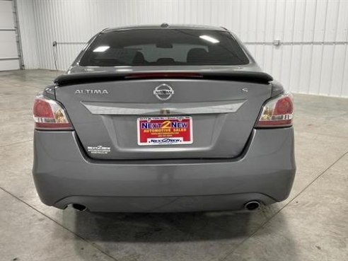 2015 Nissan Altima 2.5 S Sedan 4D Gray, Sioux Falls, SD