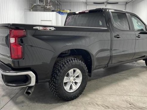 2021 Chevrolet Silverado 1500 LT Pickup 4D 5 3-4 ft Black, Sioux Falls, SD