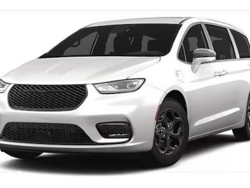 2023 Chrysler Pacifica Plug-In Hybrid TOURING L Bright White, Lynnfield, MA