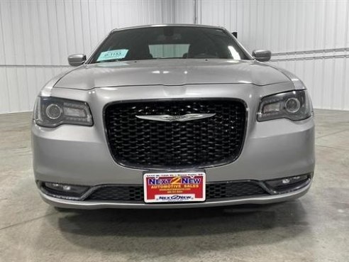 2017 Chrysler 300-Series 300S Sedan 4D Silver, Sioux Falls, SD