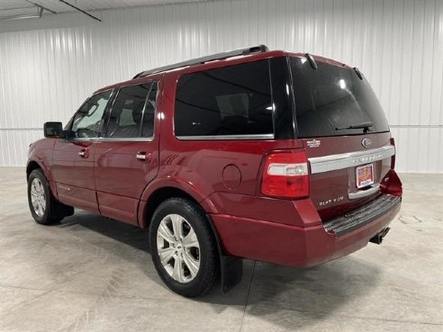 2016 Ford Expedition Platinum Sport Utility 4D MAROON, Sioux Falls, SD