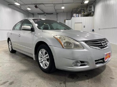 2011 Nissan Altima 2.5 SL Sedan 4D Silver, Sioux Falls, SD