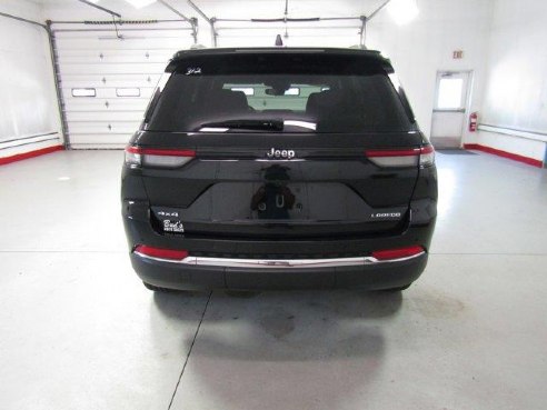 2023 Jeep Grand Cherokee Laredo Diamond Black Crystal Pearlcoat, Beaverdale, PA