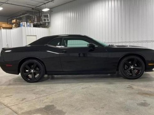 2013 Dodge Challenger SXT Coupe 2D Black, Sioux Falls, SD