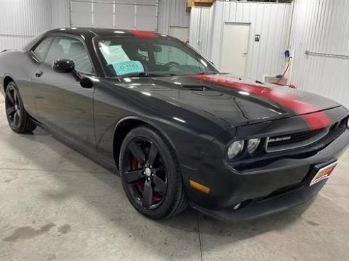 2013 Dodge Challenger SXT Coupe 2D Black, Sioux Falls, SD