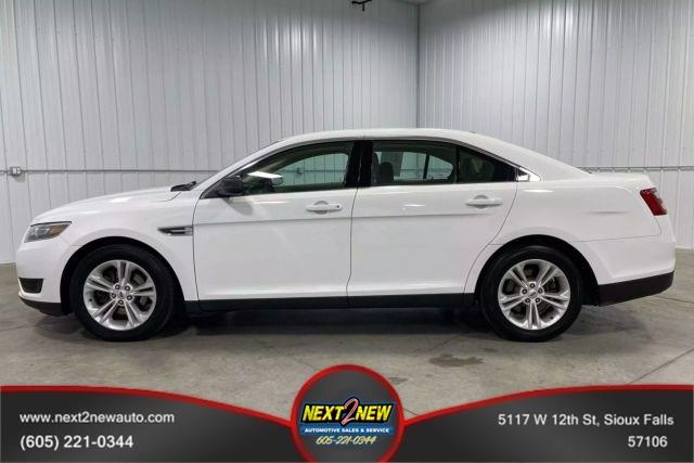 2017 Ford Taurus SE Sedan 4D White, Sioux Falls, SD