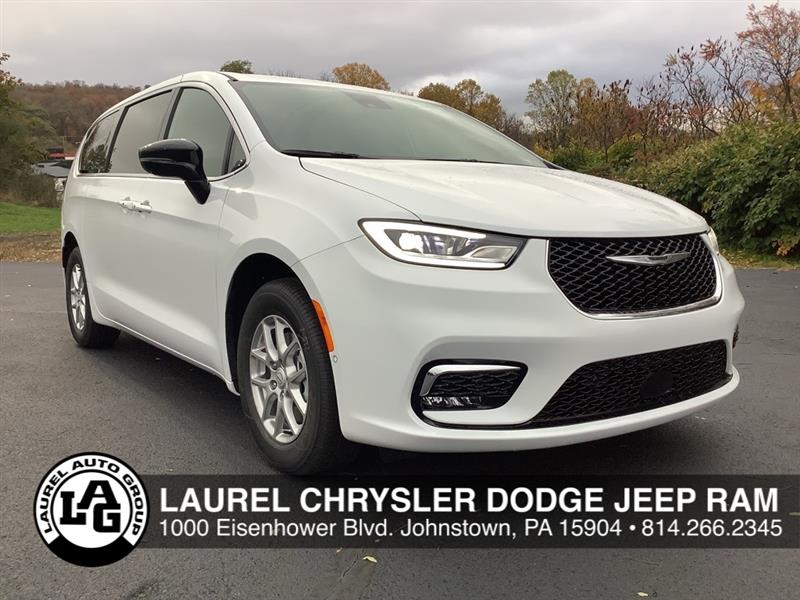 2026 Chrysler Pacifica Select White, Johnstown, PA