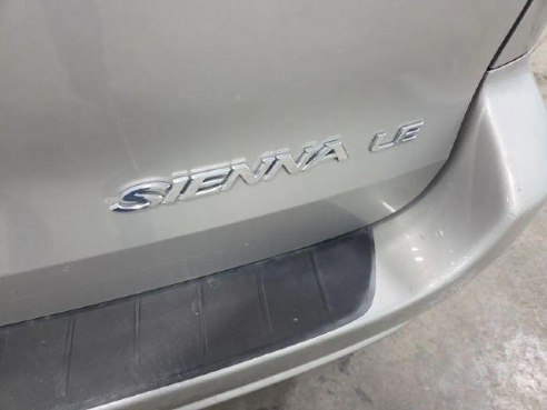2006 Toyota Sienna LE Minivan 4D Silver, Sioux Falls, SD