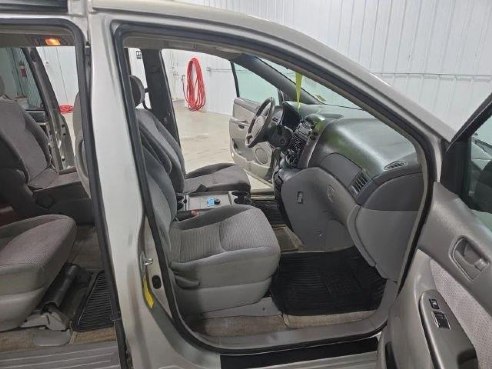 2006 Toyota Sienna LE Minivan 4D Silver, Sioux Falls, SD