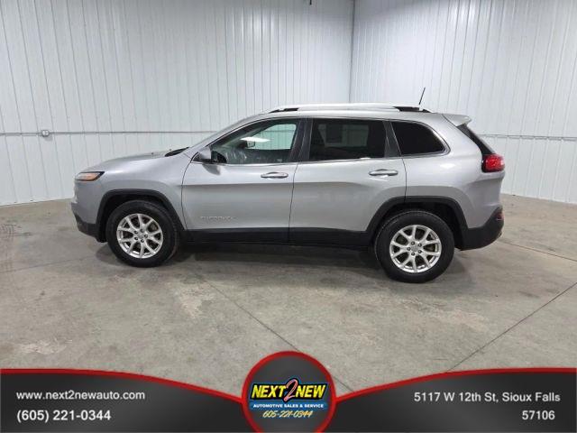 2017 Jeep Cherokee Latitude Sport Utility 4D Silver, Sioux Falls, SD